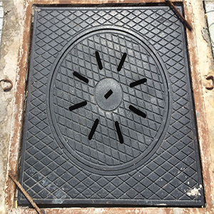 hinh-anh-nap-ho-ga-gang-khung-duong-16